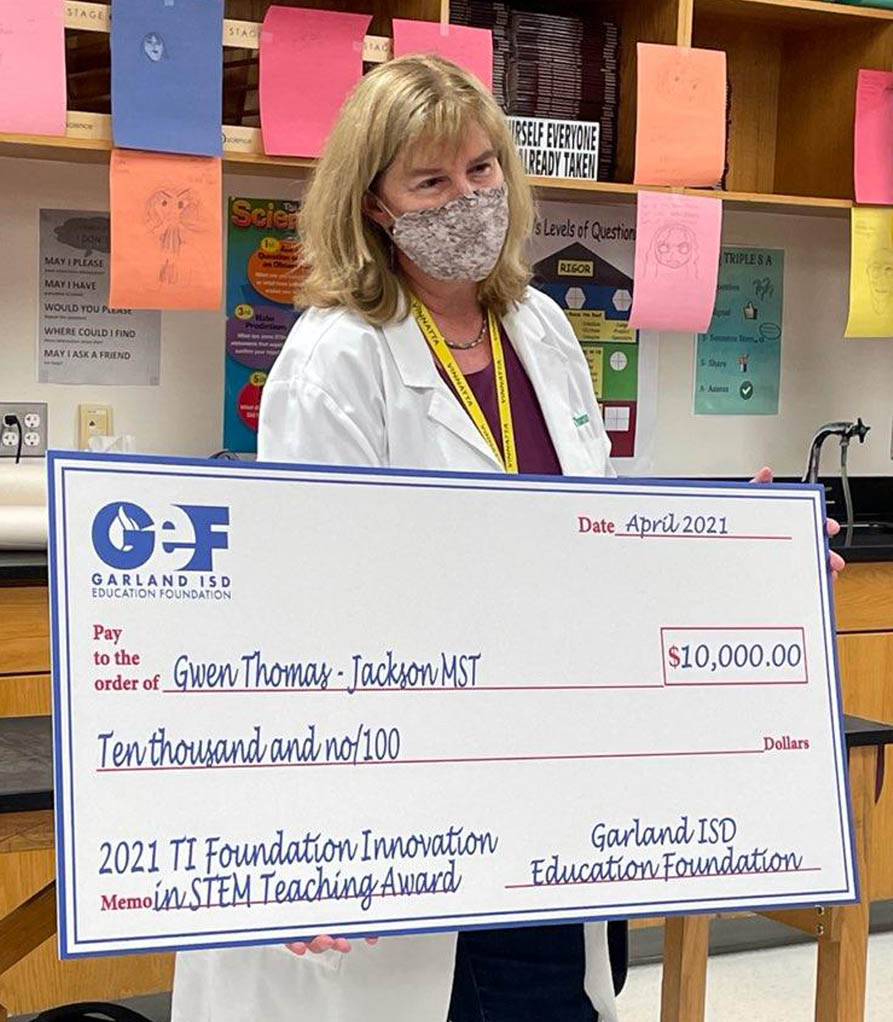 Gwen Thomas Teacher Receiving Grant from Texas Instruments